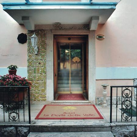 Albergo La Perla Civitella Roveto Екстер'єр фото